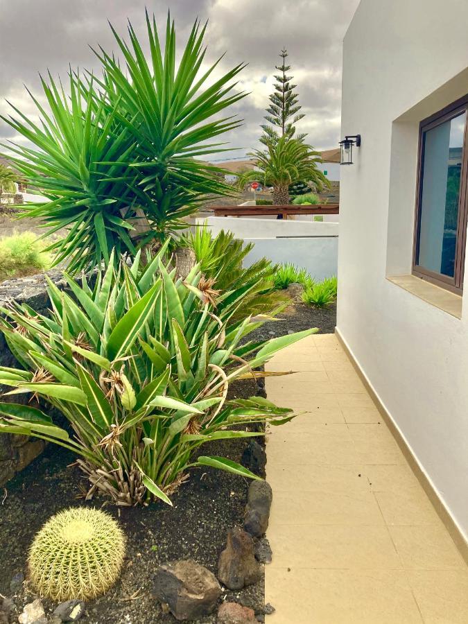 Habitaciones Tia Ela ไยซา ภายนอก รูปภาพ